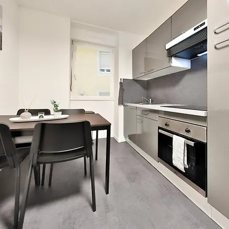 Renovated - Appartement *